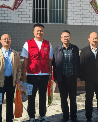 中医义诊送健康 乡村振兴暖民心