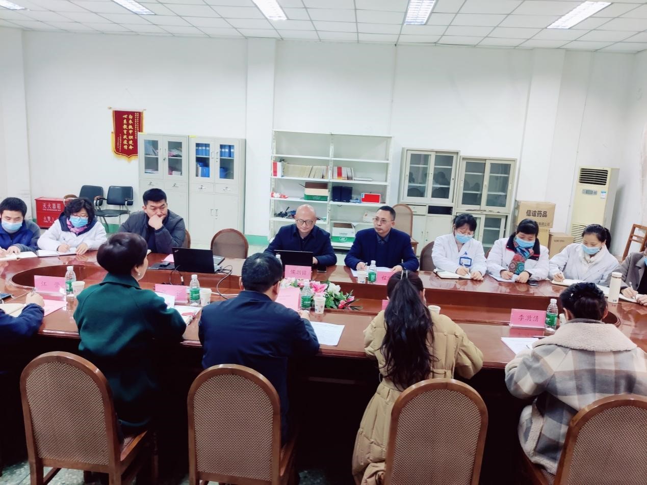 四川省中医药管理局党组成员、副局长米银军  一行到第三附属医院调研(图2)