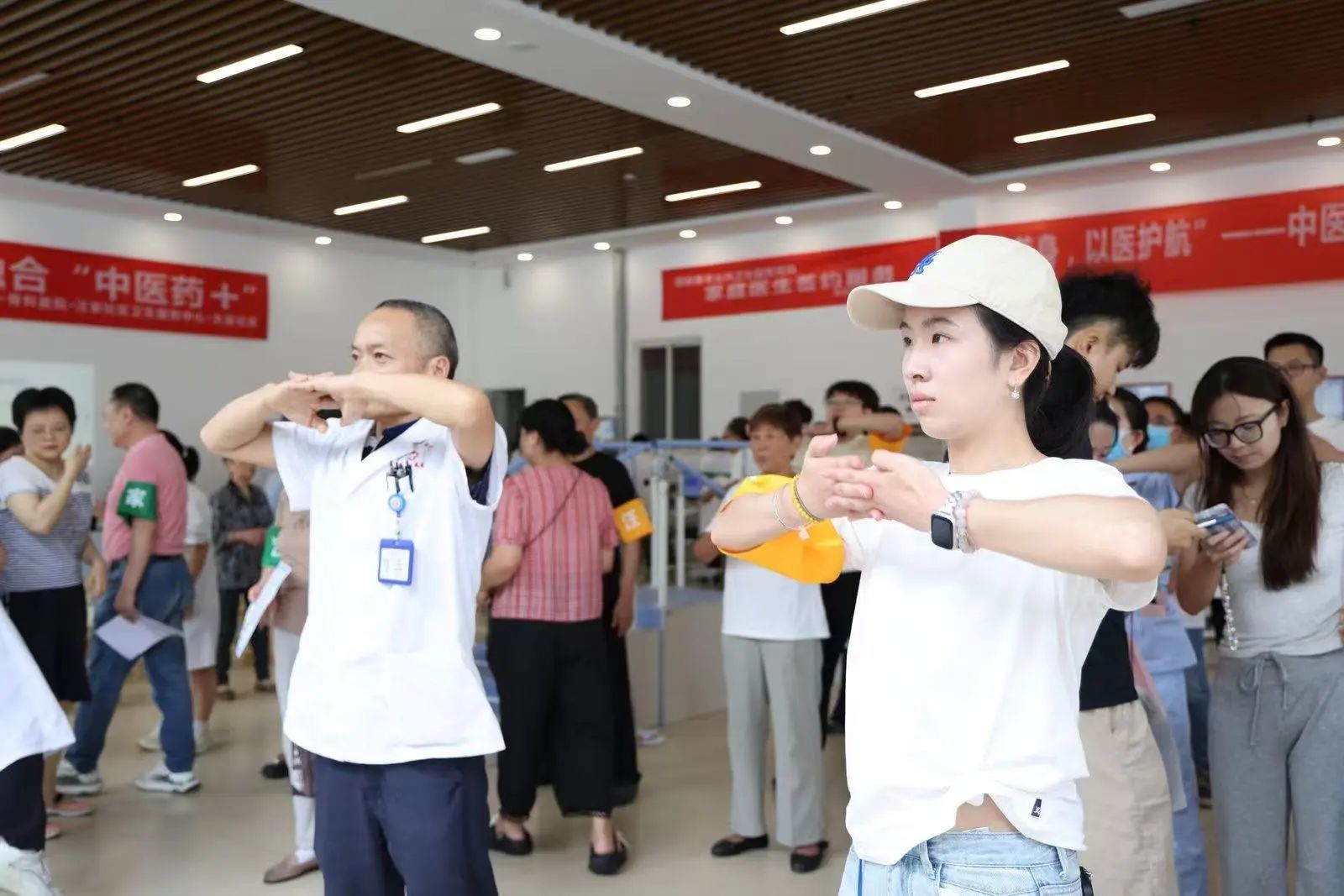 我院成功举办“体卫融合”健康活动 世卫组织及国家级专家团队现场调研并点赞(图13)