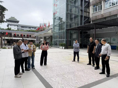 筑牢安全防线，护航双节安康     --院领导带队开展节前安全专项检查(图1)